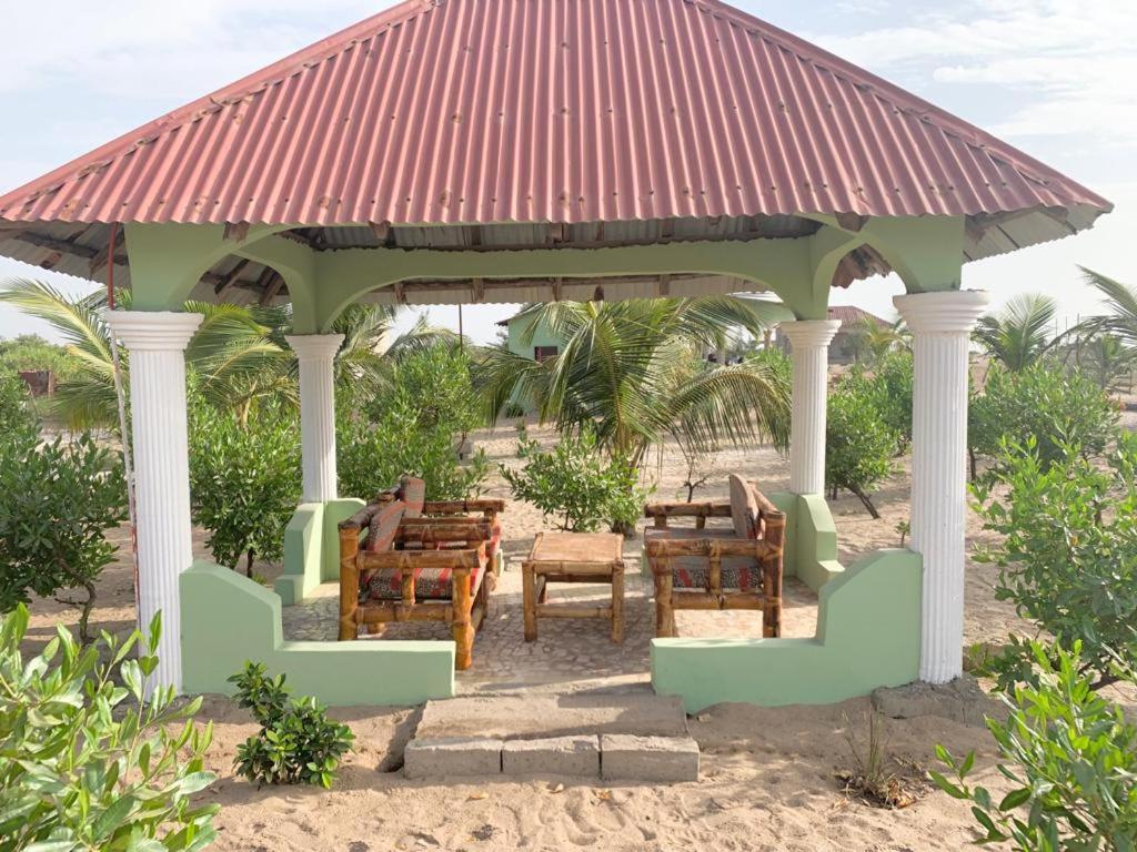 Bosofet Beach And Creek Lodge Sanyang Екстер'єр фото
